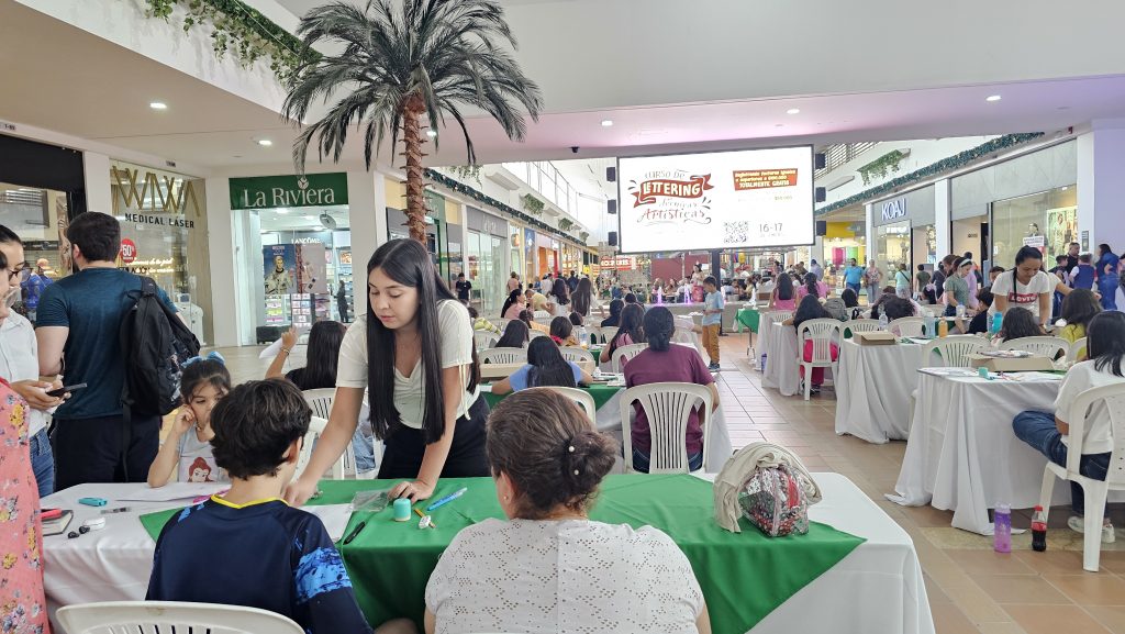 ENERO | CURSO DE LETTERING - Unicentro Cúcuta